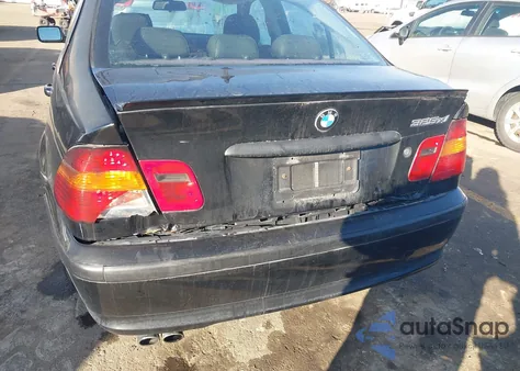 2003 BMW 325Xi z USA, uszkodzony, nr VIN WBAEU33453PH88344